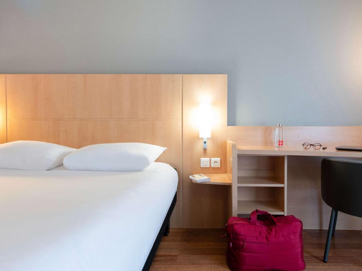 Hotel Ibis Paris Opera La Fayette Exterior foto